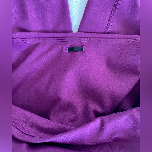 Victorias Secret Sport Purple Cropped Athletic Leggings size Small - Picture 5 of 7
